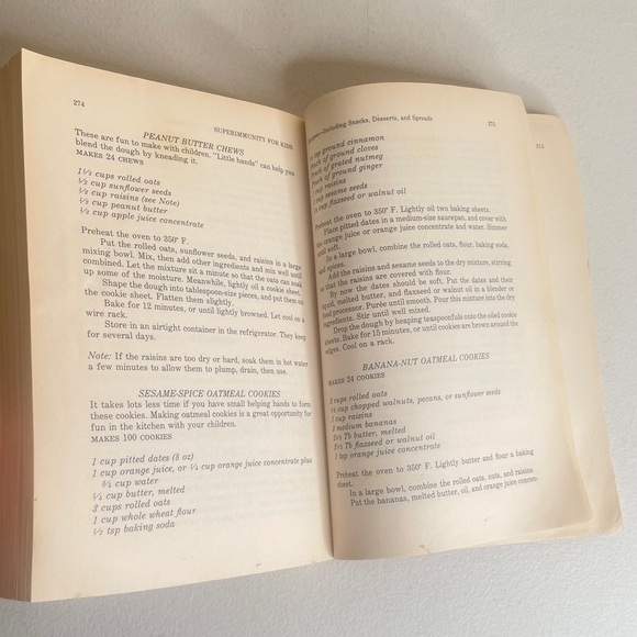 Superimmunity for Kids Nutrition Book - Picture 12 of 13